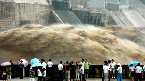 【我的国186】大建20座水电站3000座水库 中国要在黄河干什么?